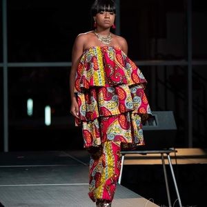 Two piece skit and top set.